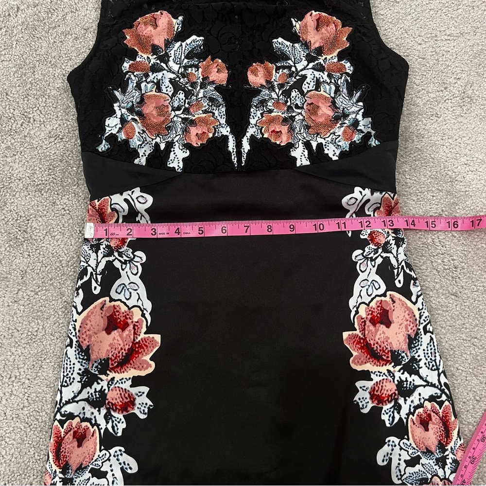 Guess Womens XS Lace Inset Floral Print Cocktail Dress Black Mini Dark Eden - Picture 9 of 12